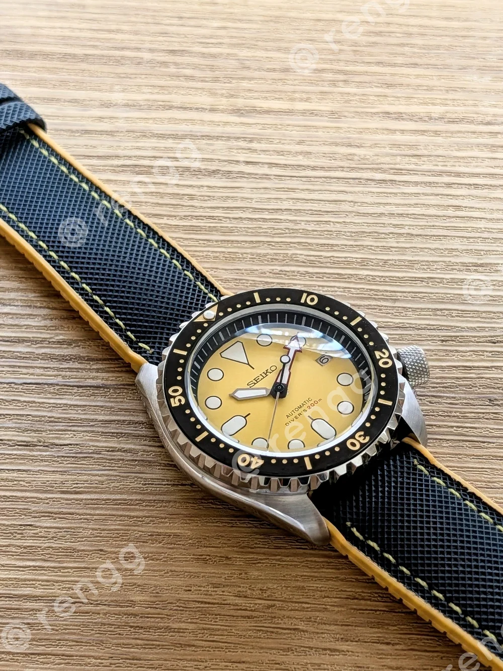 42mm Seiko Men’s Yellow Automatic Diver Mod Watch
